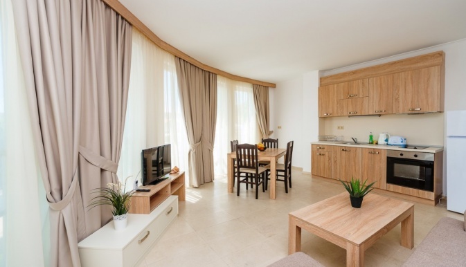 KRISTAL_BEACH_APARTHOTEL_NESSEBAR_BULGARIA_AIR_TOUR_TRAVEL